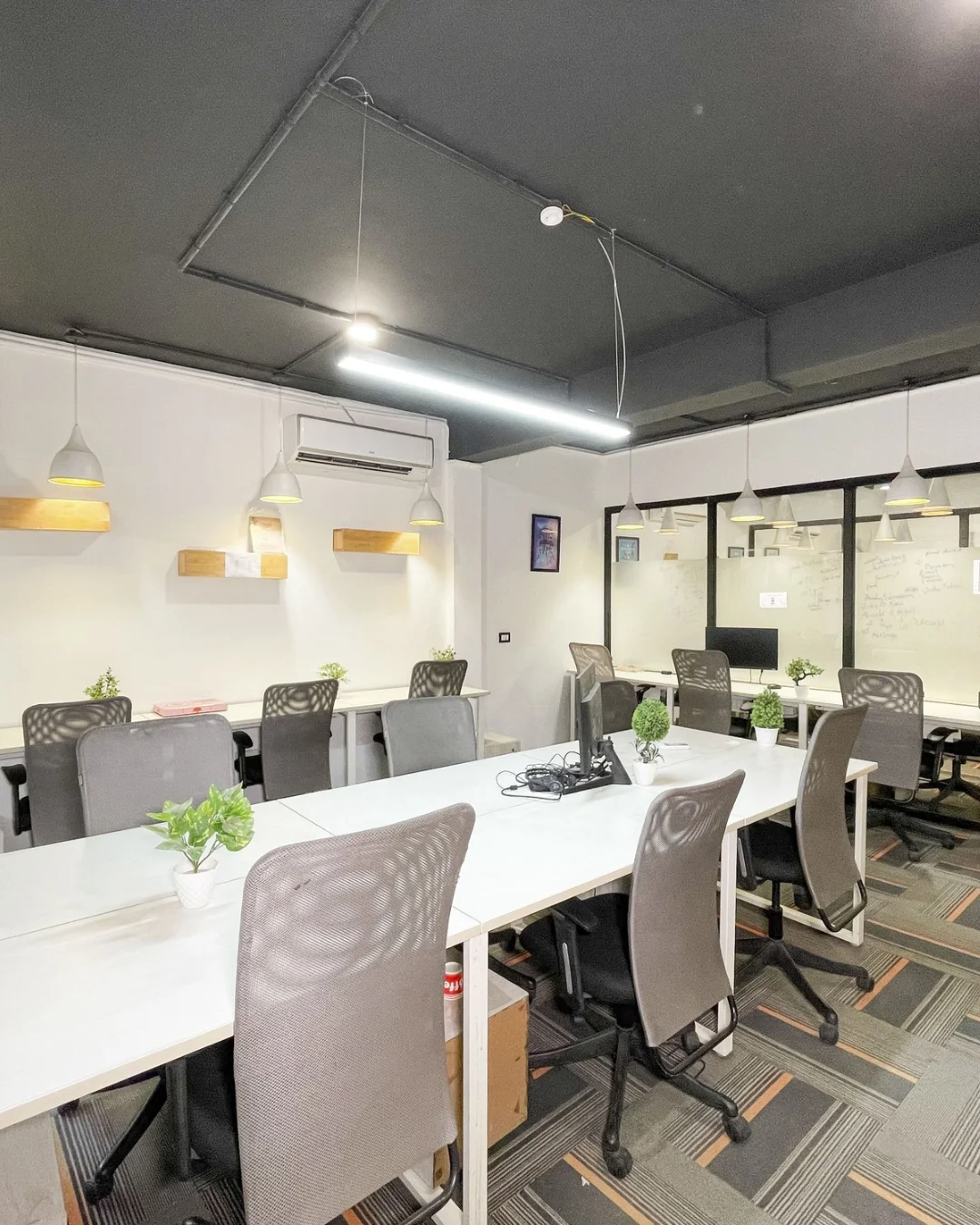 Internal view of UrjaOne office operations and coordination